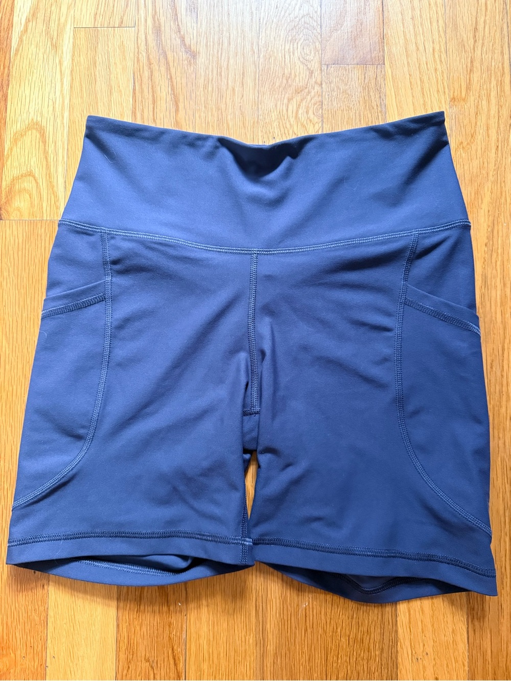 Old Navy High-Waist Performance Women's Biker Shorts - Blue
